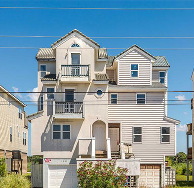 A Resort Style Lifestyle With Amazing Water Views