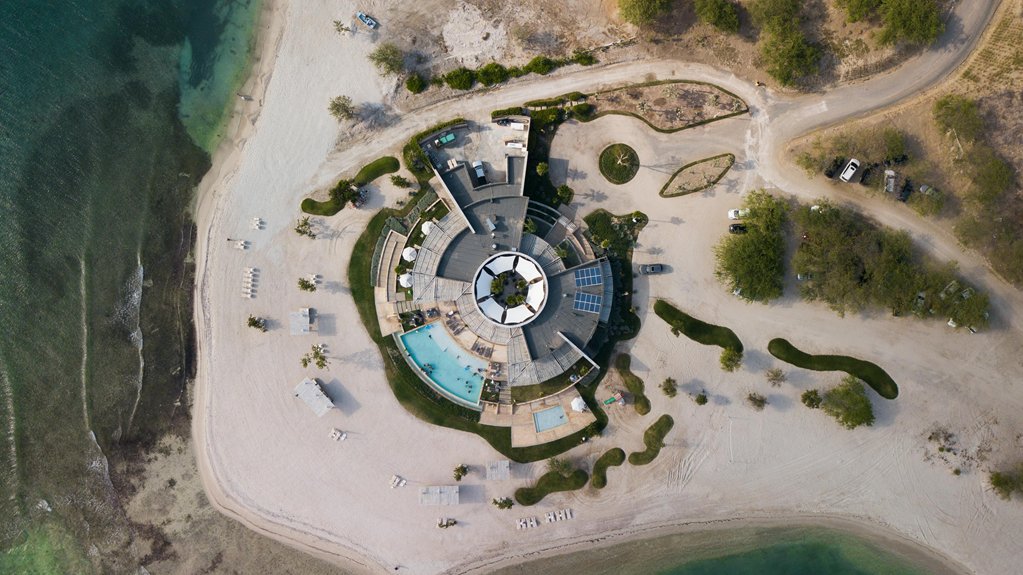 Sunrise vs. Sunset Views: Understanding Topsail Island Layout